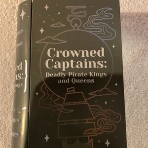 Owlcrate Shades Of Magic Grey London Book Tin VE Schwab & Plated Prisoner Stand